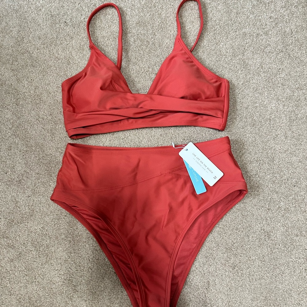 Cupshe Twist High Waist Bikin